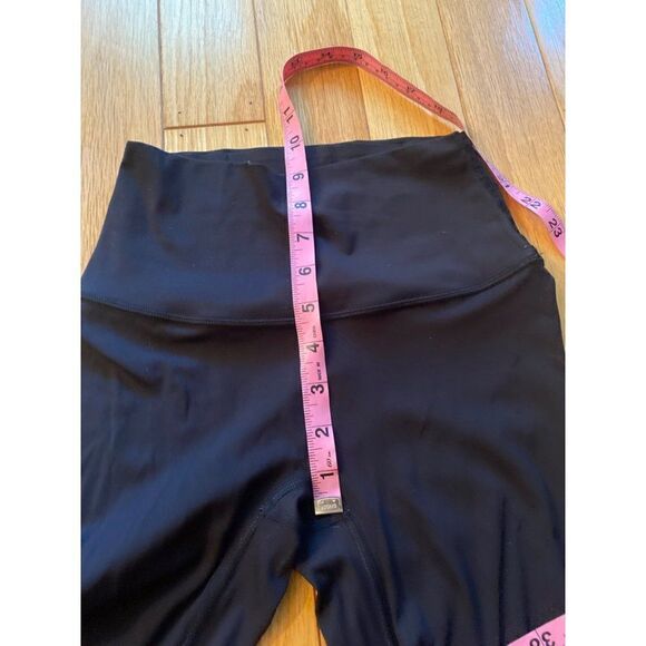Unbranded, women's black spandex athletic leggings size small - Picture 5 of 6